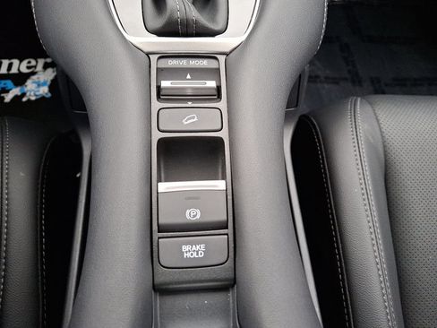 Certified 2024 Honda HR-V EX-L image 23