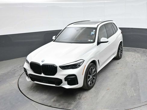 Used 2022 BMW X5 xDrive45e w/ M Sport Package AWD/4WD image 39