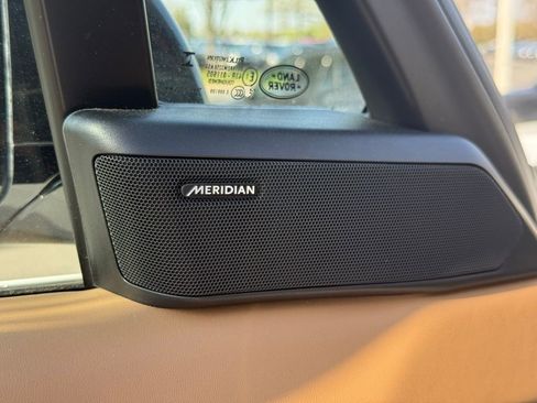 Used 2025 Land Rover Range Rover Sport Dynamic SE image 11