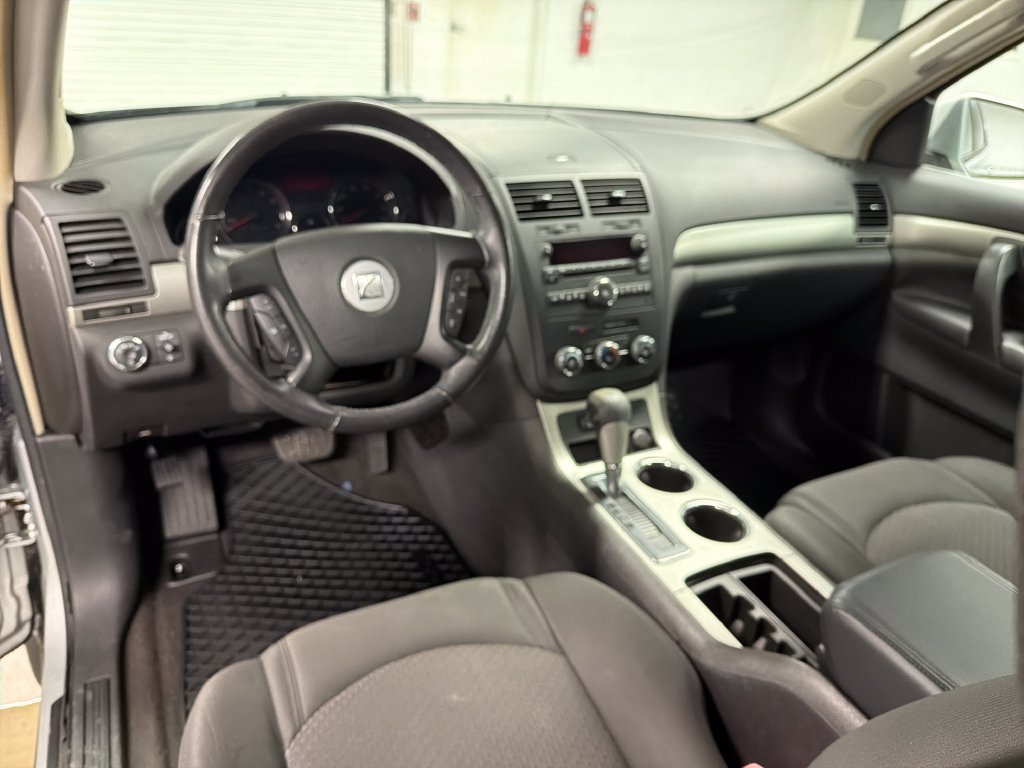 Used 2009 Saturn Outlook XE w/ Convenience Package FWD image 25