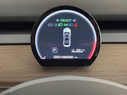 Used 2022 Tesla Model Y Performance AWD/4WD image 29