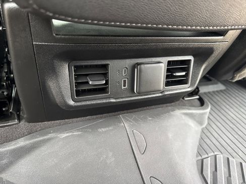 Used 2023 Chevrolet Silverado 1500 LT image 32