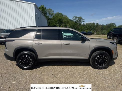 Used 2026 Chevrolet Traverse Z71 w/ Driver Confidence Package AWD/4WD image 6