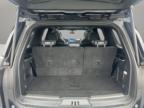 Certified 2024 Lincoln Navigator Reserve AWD/4WD image 8