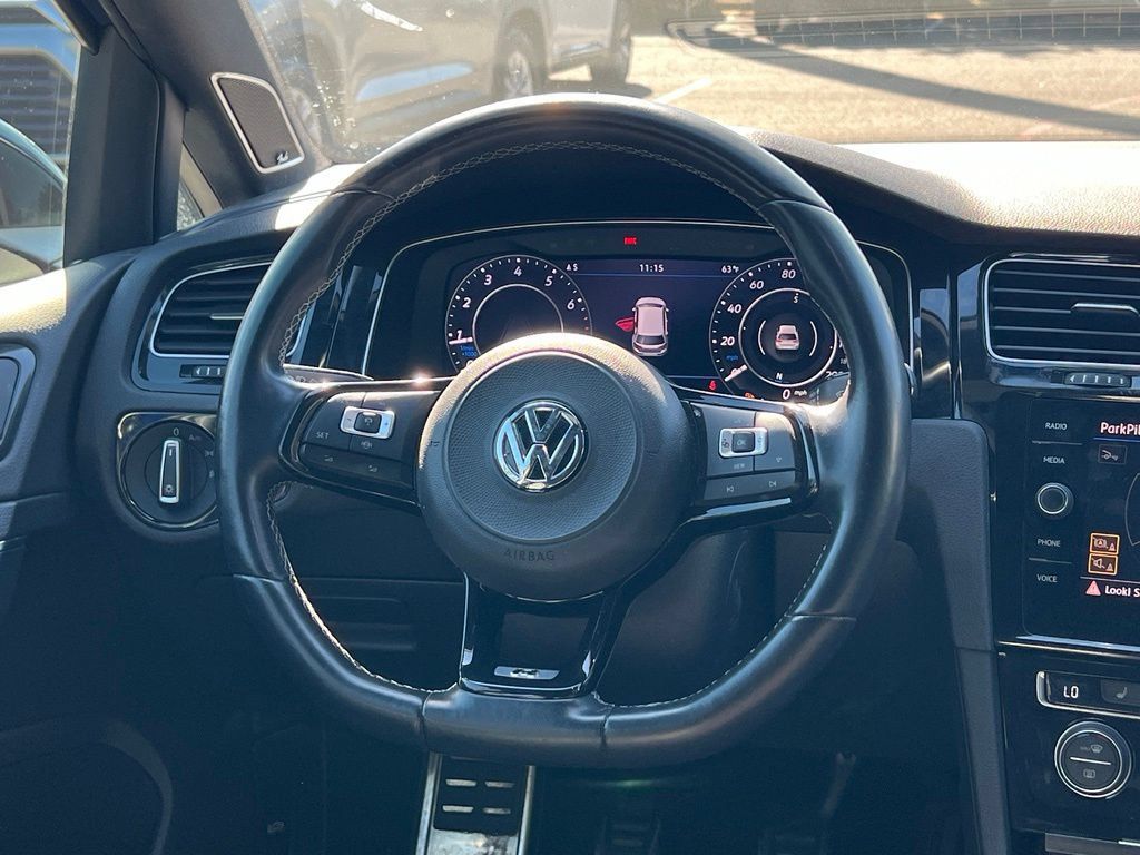 Used 2019 Volkswagen Golf R 4-Door AWD/4WD image 15