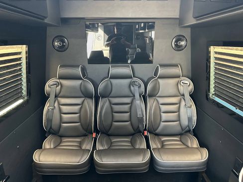 Used 2025 Mercedes-Benz Sprinter 3500 image 14