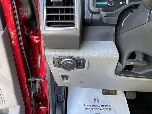 Used 2016 Ford F150 XLT AWD/4WD image 24