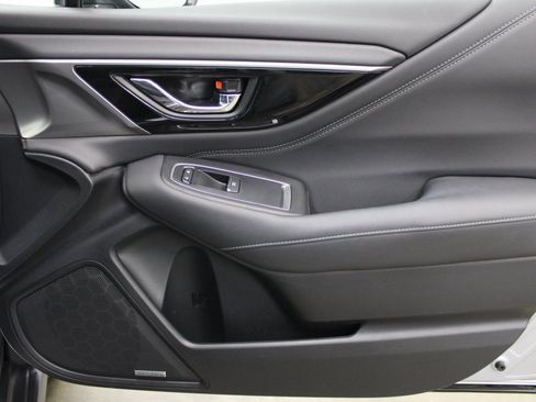 Used 2022 Subaru Outback Limited w/ Popular Package #2 image 28