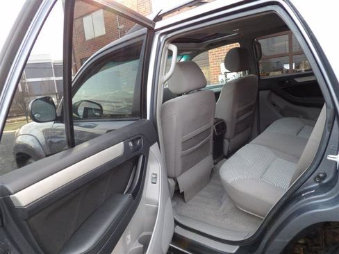 Used 2007 Toyota 4Runner SR5 image 11