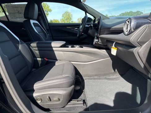 New 2025 Chevrolet Blazer EV LT image 41