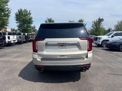 Used 2021 GMC Yukon XL Denali w/ Denali Ultimate Package AWD/4WD image 6