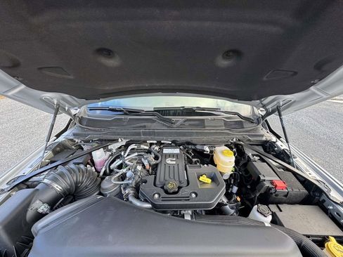 New 2026 RAM 2500 Big Horn AWD/4WD image 12