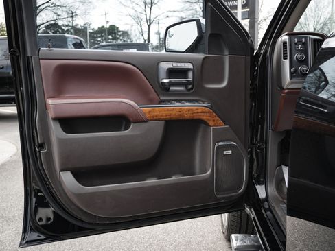 Used 2014 Chevrolet Silverado 1500 High Country w/ High Country Premium Package image 15