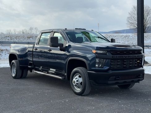 Used 2022 Chevrolet Silverado 3500 W/T w/ Snow Plow Prep/Camper Package image 33