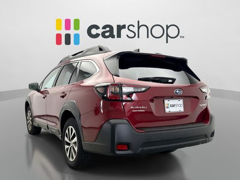 Used 2025 Subaru Outback Premium AWD/4WD image 3