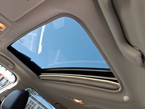 Used 2018 Subaru Outback 2.5i Limited image 15