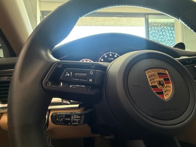 Used 2023 Porsche Panamera image 23