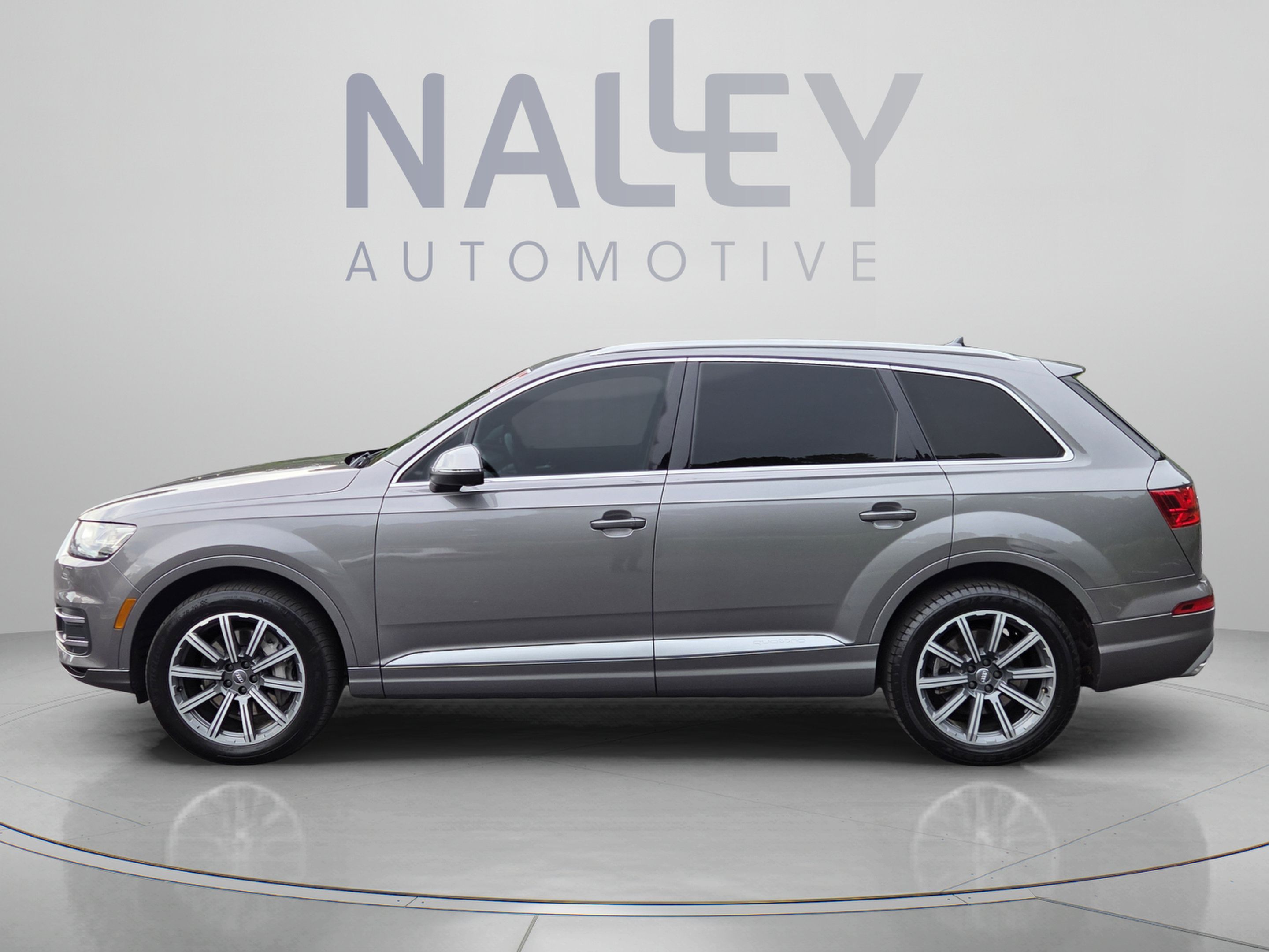 Used 2017 Audi Q7 3.0T Premium Plus AWD/4WD image 2