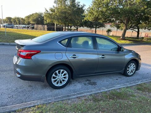 Used 2017 Nissan Sentra S w/ S Style Package FWD image 4