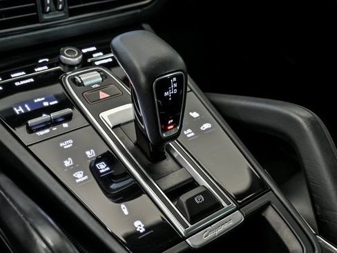 Used 2020 Porsche Cayenne Turbo image 24