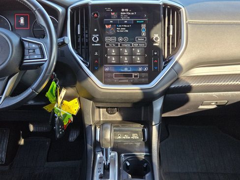 Used 2024 Subaru Ascent Premium AWD/4WD image 16
