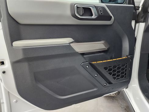 Used 2023 Ford Bronco Badlands w/ Sasquatch Package image 39