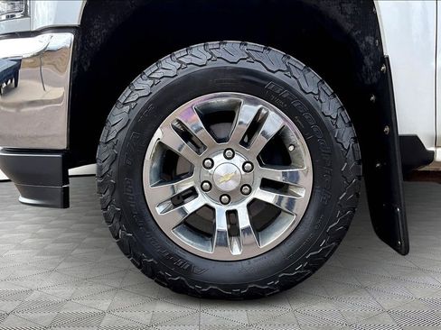 Used 2018 Chevrolet Silverado 1500 LTZ Z71 image 8