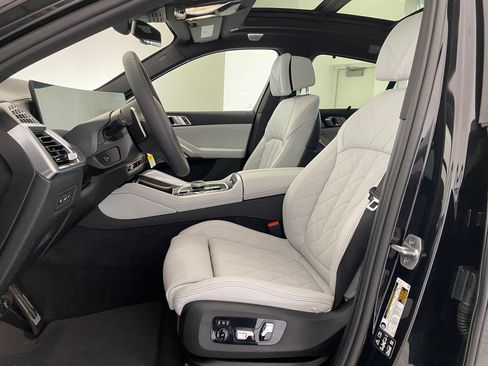 New 2026 BMW X6 M60i image 4