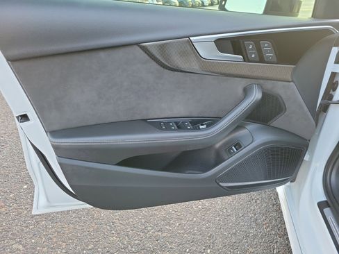 Used 2021 Audi S4 Premium Plus w/ Premium Plus Package image 17