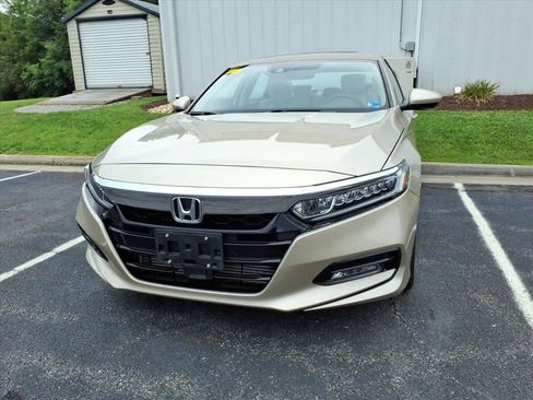 Used 2018 Honda Accord EX image 4