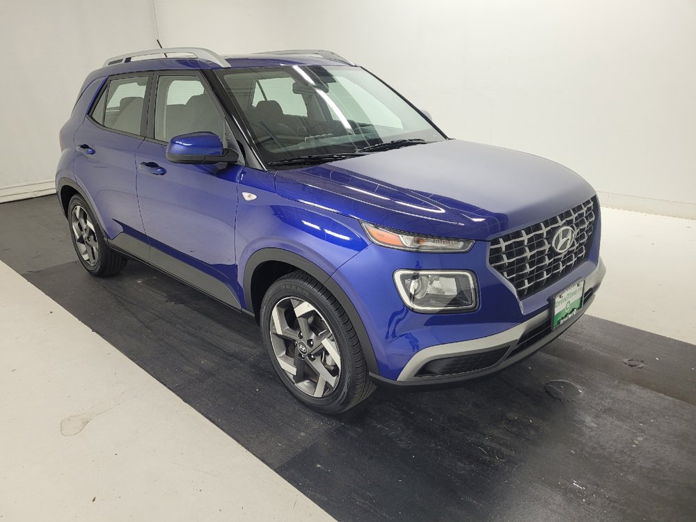 Used 2025 Hyundai Venue SEL FWD image 13