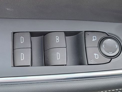 New 2025 GMC Acadia Elevation w/ Black Edition image 17