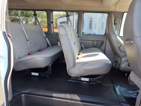 Used 2025 Chevrolet Express 3500 LS image 7