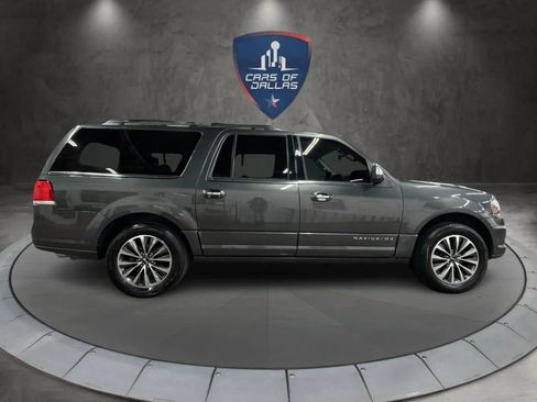 Used 2016 Lincoln Navigator L Select image 6