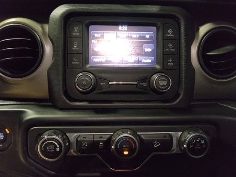 Used 2020 Jeep Wrangler Unlimited Sport S AWD/4WD image 25