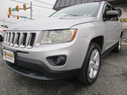 Used 2012 Jeep Compass Latitude image 4
