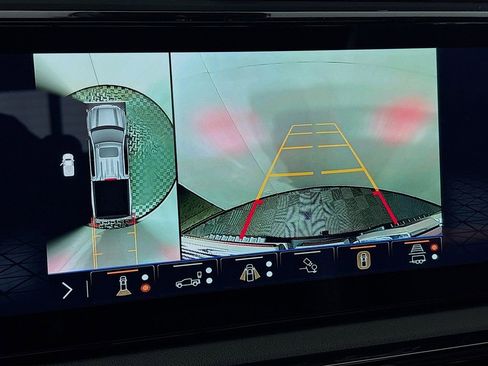 Used 2026 GMC Sierra 1500 AT4 w/ AT4 Premium Package image 14