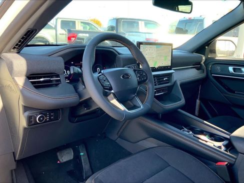 New 2026 Ford Explorer Tremor w/ Tremor Convenience Package image 6