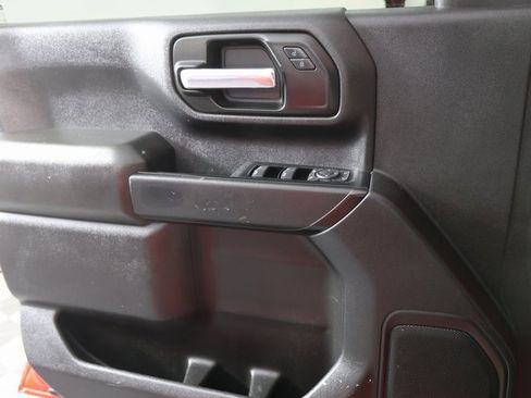 Used 2020 Chevrolet Silverado 2500 Custom w/ Custom Value Package image 24