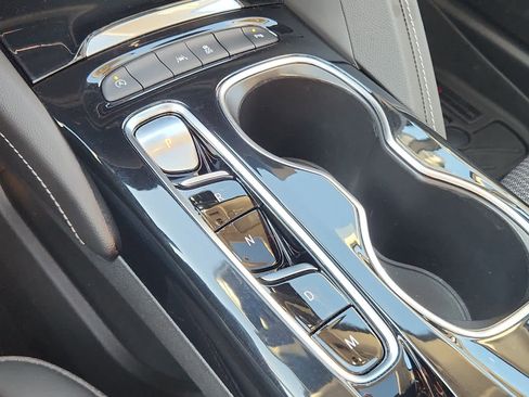 Used 2022 Buick Envision Preferred image 13