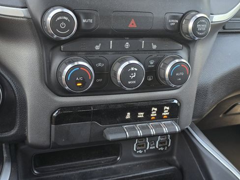 Used 2022 RAM 1500 Big Horn RWD image 21