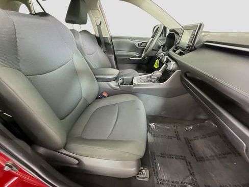 Certified 2022 Toyota RAV4 LE image 26