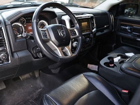 Used 2016 RAM 1500 Laramie w/ Convenience Group image 11