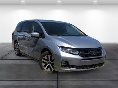 Certified 2025 Honda Odyssey EX-L image 2