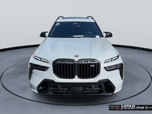 Used 2025 BMW X7 M60i w/ M Sport Professional Package AWD/4WD image 2
