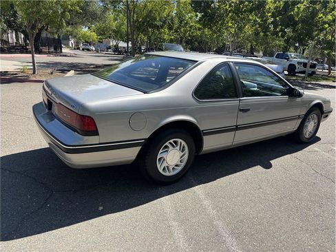 Used 1990 Ford Thunderbird LX RWD image 6