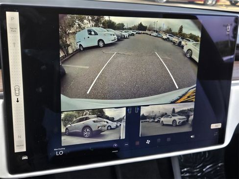 Used 2023 Tesla Model S Standard Range image 19