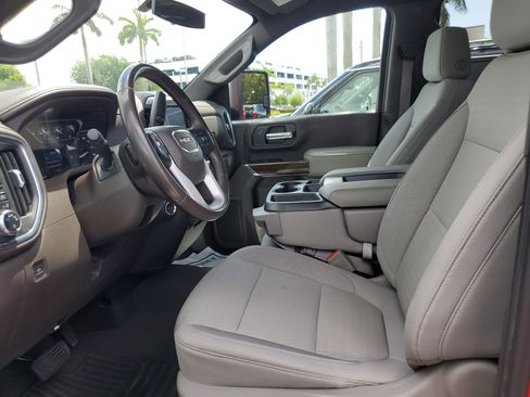 Used 2022 GMC Sierra 2500 SLE w/ SLE Convenience Package image 11