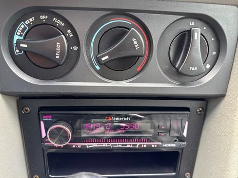 Used 1988 Ford Mustang GT RWD image 19