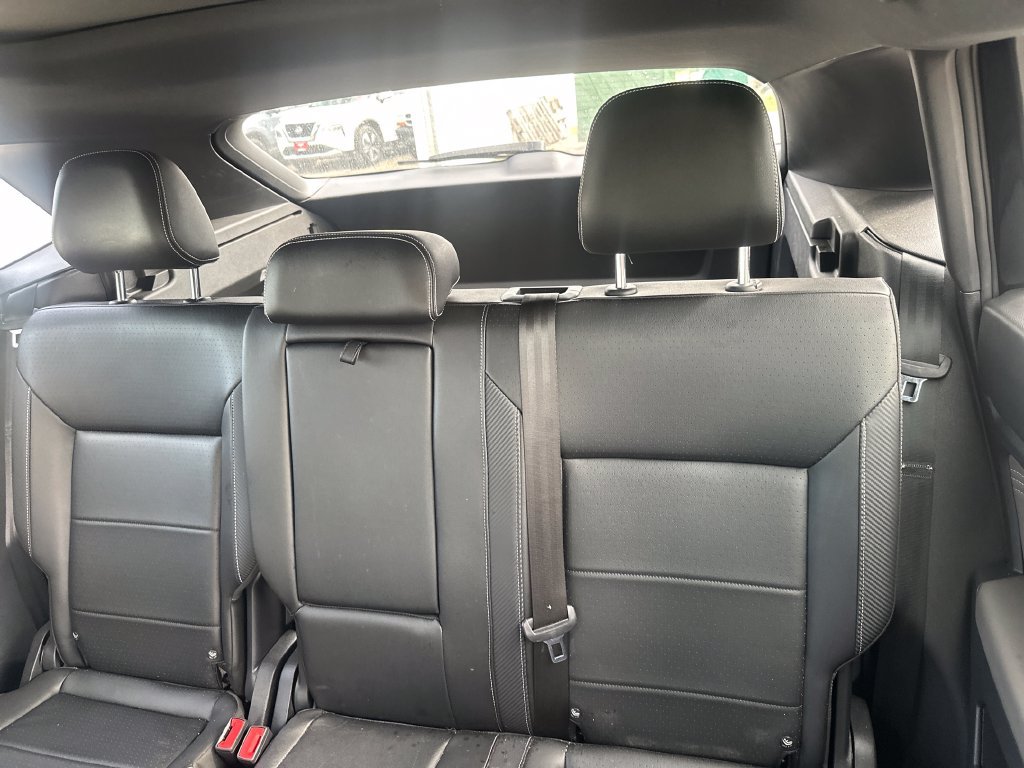 Used 2023 Volkswagen Atlas Cross Sport SE w/ Panoramic Sunroof Package AWD/4WD image 25